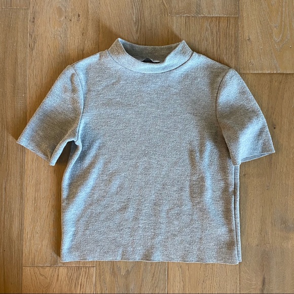 Autumn Mock Neck Zara Short Sleeve - Light Grey - Picture 2 of 6